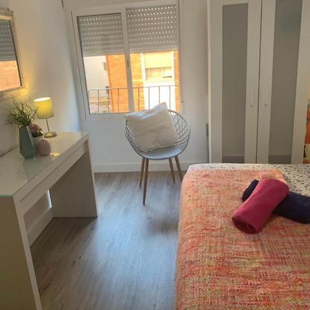 Apartament 3Centro Malaga Especial Grupos Parking Gratis Zewnętrze zdjęcie