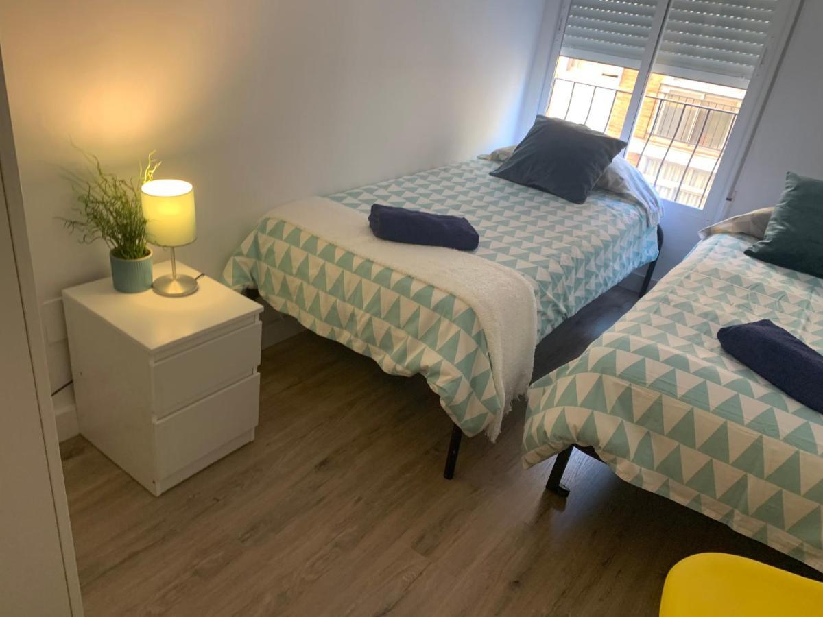 Apartament 3Centro Malaga Especial Grupos Parking Gratis Zewnętrze zdjęcie
