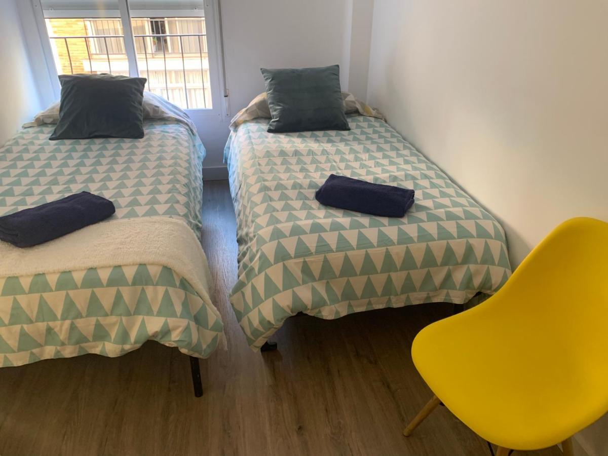 Apartament 3Centro Malaga Especial Grupos Parking Gratis Zewnętrze zdjęcie